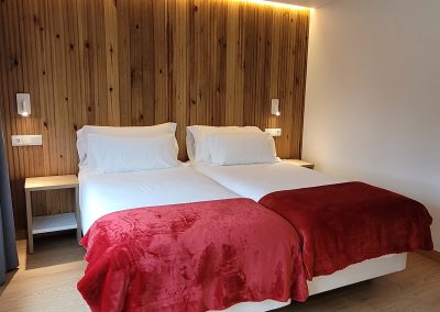 Habitación BARBELLIDO, La Mira de Gredos Hoyos del Espino- Ávila
